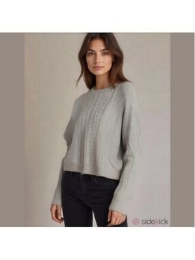 John + Jenn Revolve brand cable knit grey cropped sweater Size L